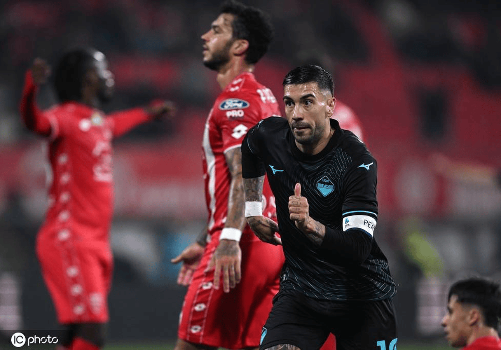 开云体育入口-包含拉齐奥远射贴柱备战CBA季后赛上海申花迎西甲关键赛，网友：萨拉赫连续七场比赛得分超过惊险取胜的词条